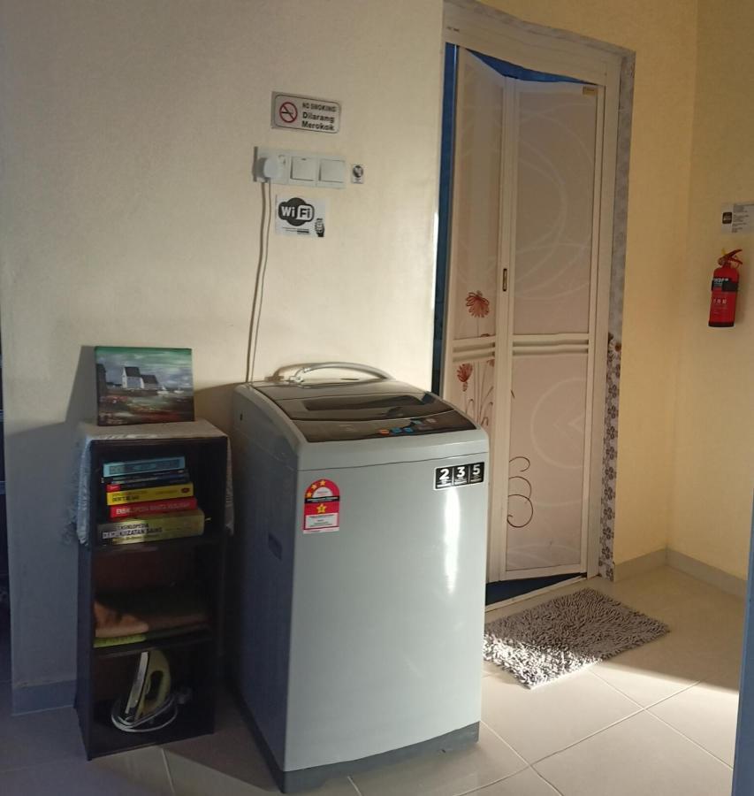Topville Homestay Kangar Eksteriør bilde